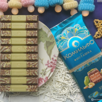 (витрина) КОМИЛЬФО Фисташка 102гр*13шт Шоколад ШТУЧНО